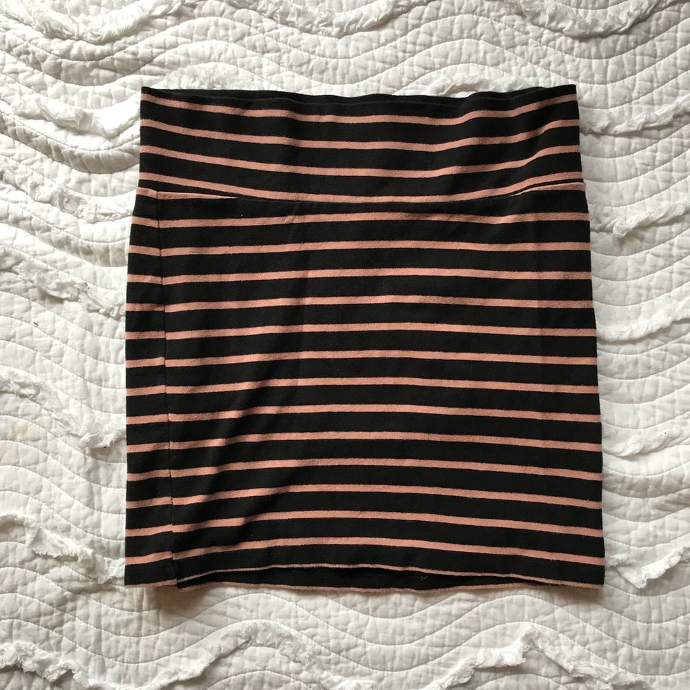 Forever 21 stretchy mini skirt size L